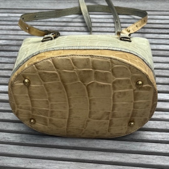 Brahmin Vintage Bucket Bag - Picture 8 of 11